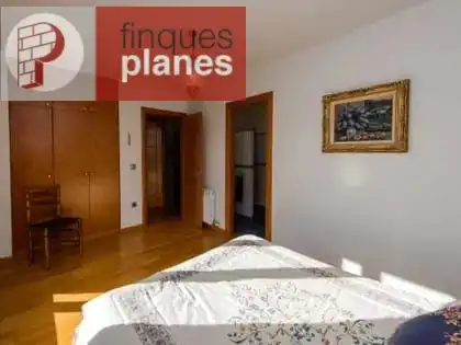 Dormitori de Casa o xalet en venda en La Seu d'Urgell amb Jardí privat, Terrassa i Traster