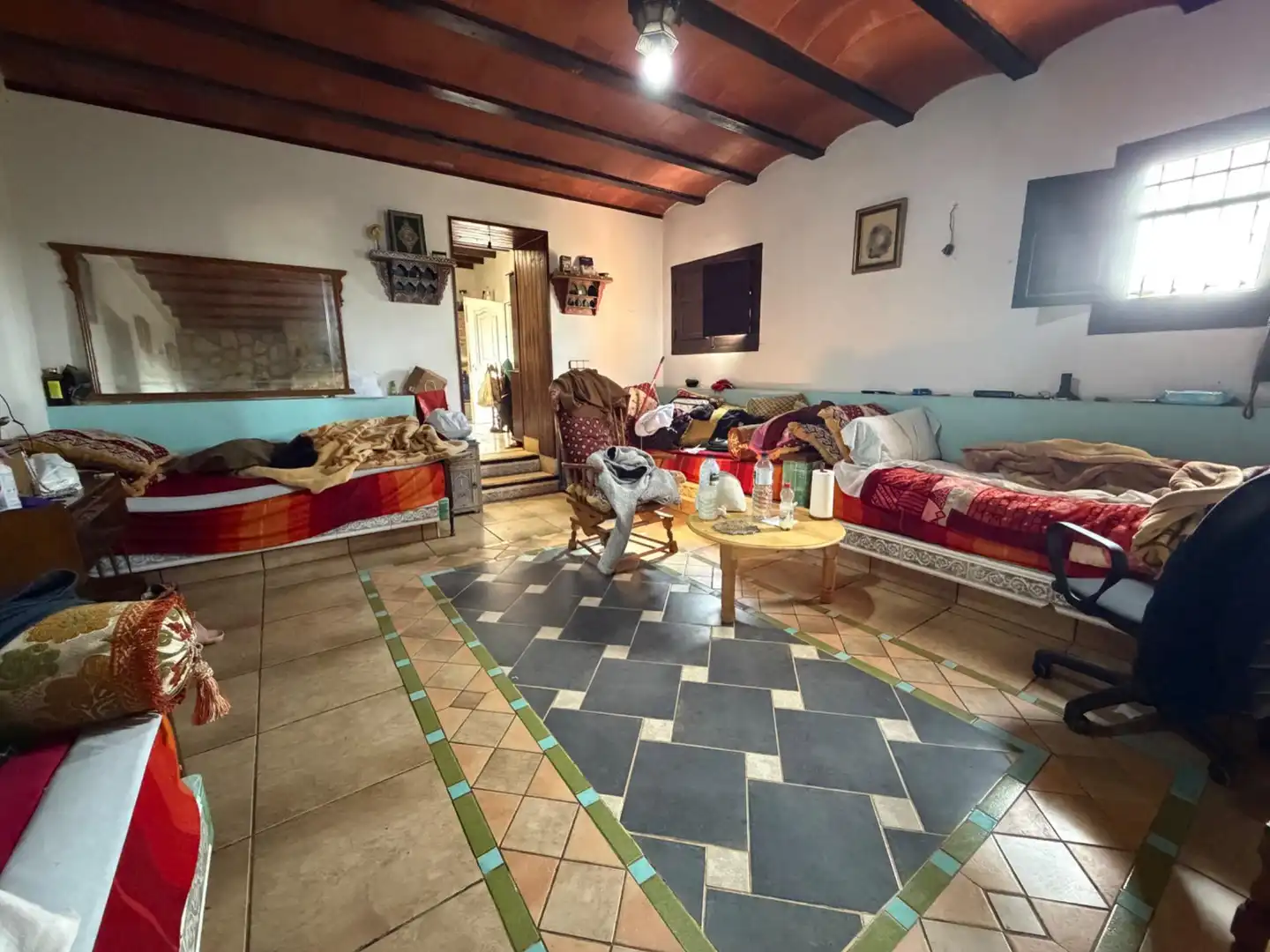Sala d'estar de Casa o xalet en venda en Villar del Arzobispo amb Jardí privat, Terrassa i Traster