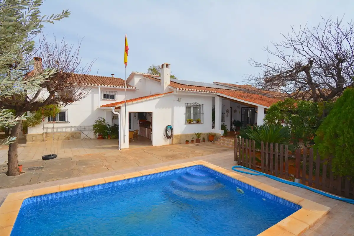 Chalet con piscina en venta en El Puerto