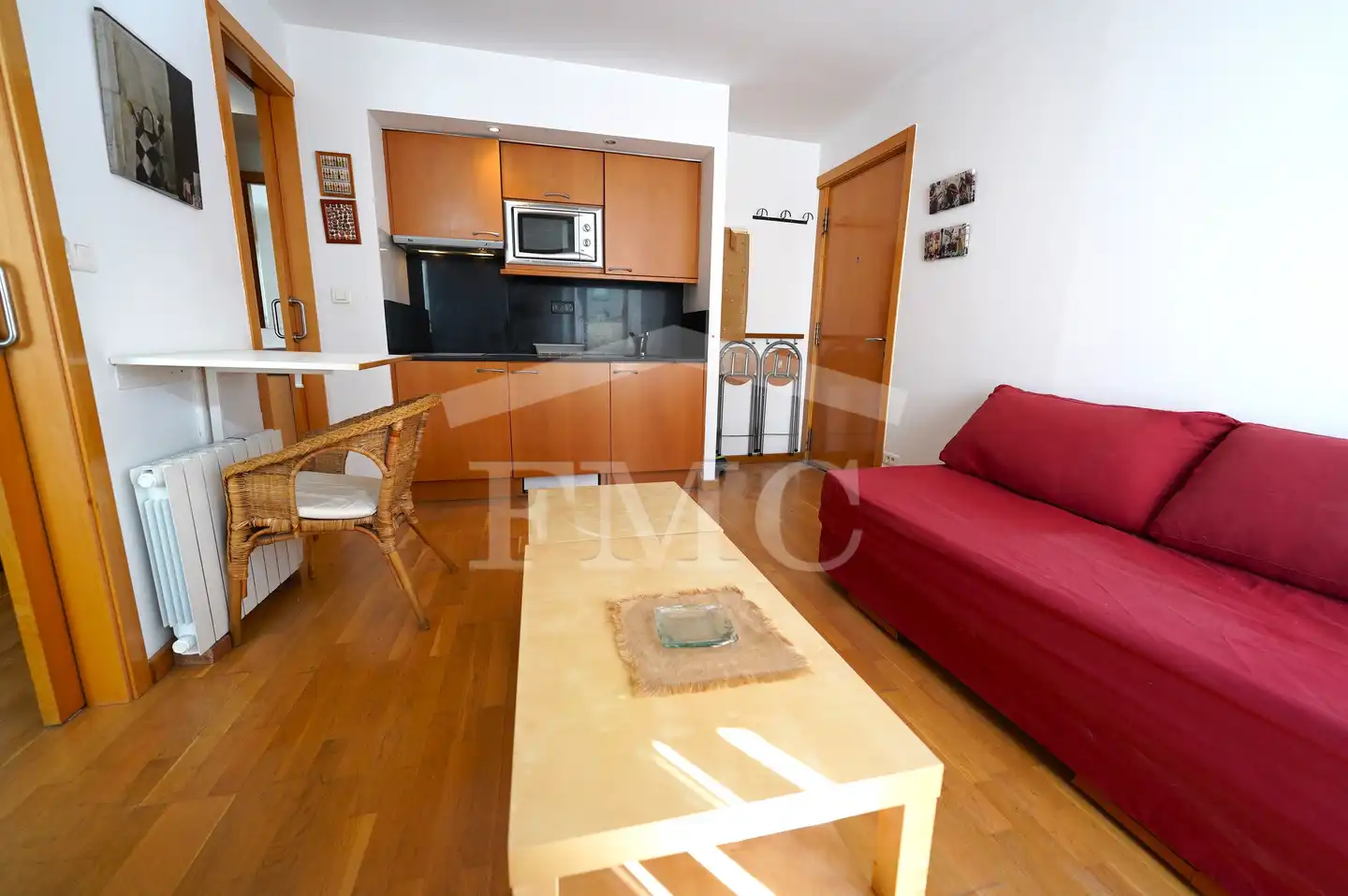 Sala de estar de Piso en venta en Bourg - Madame con Calefacción, Parquet y Trastero