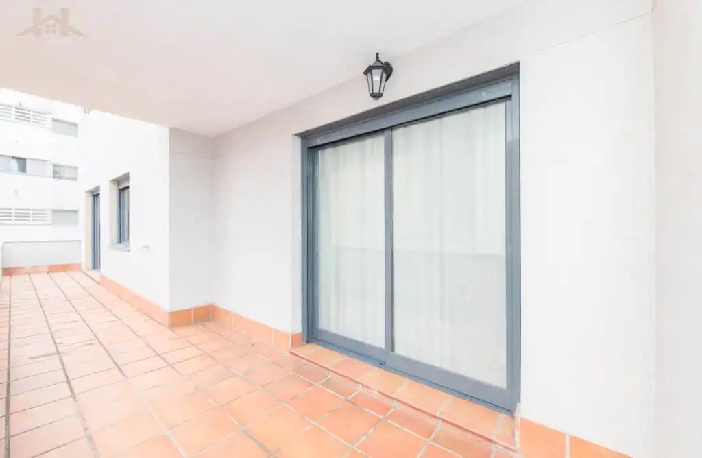 Appartamento con piscina in vendita a Parque Oeste - Fuente Cisneros, imagen 3