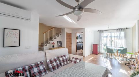 Foto 3 de Casa adosada en venda a Calle Jayena, Urbanizaciones, Alhendín