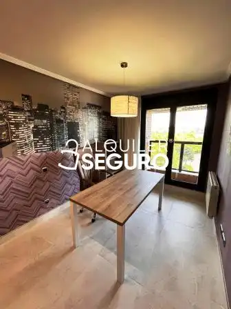 Piso de alquiler en Valladolid con Calefacción, Terraza y Trastero
