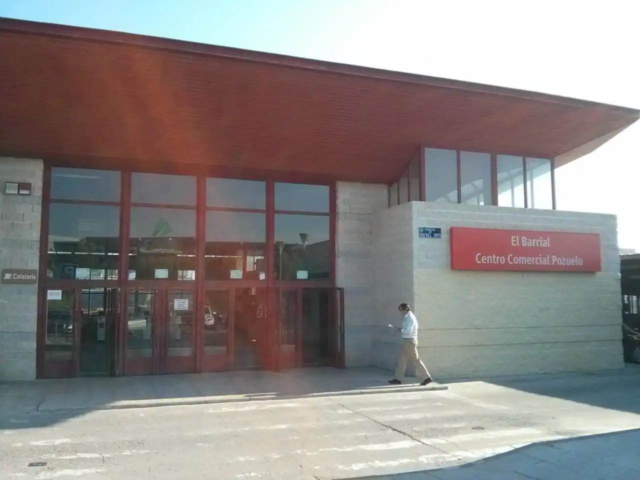Exterior view of Office for rent in Madrid  with Air Conditioner and Alarm