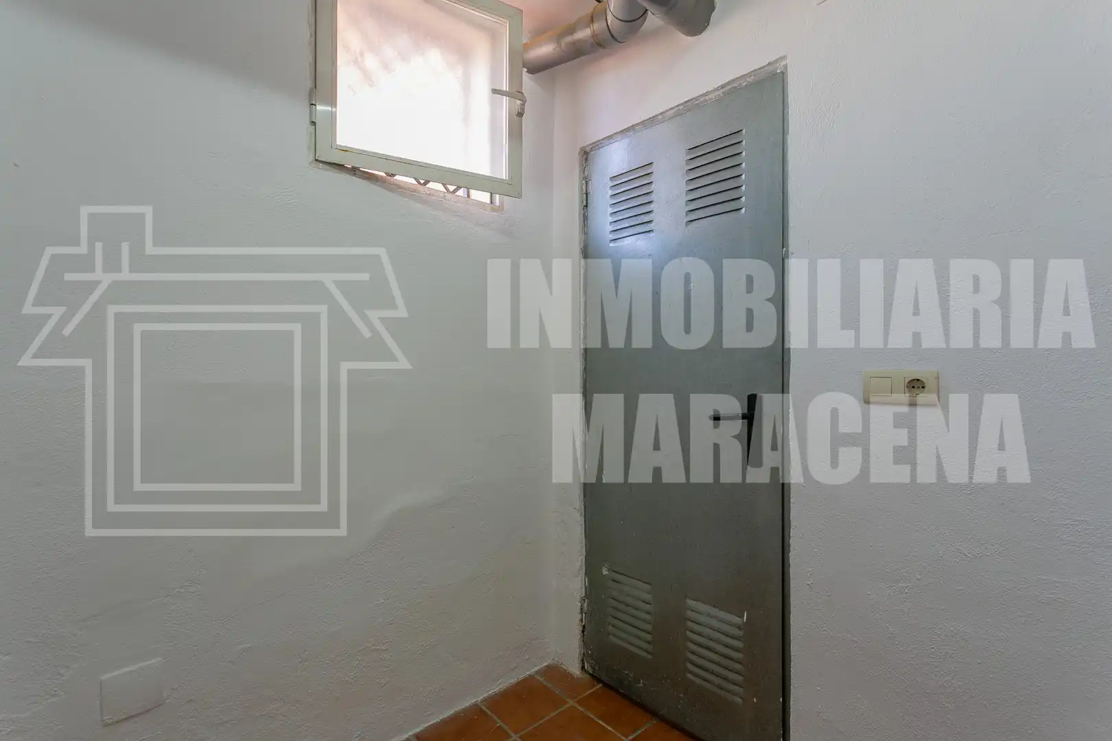 Houses for sale in Granada  with Air Conditioner, Heating and Parquet flooring