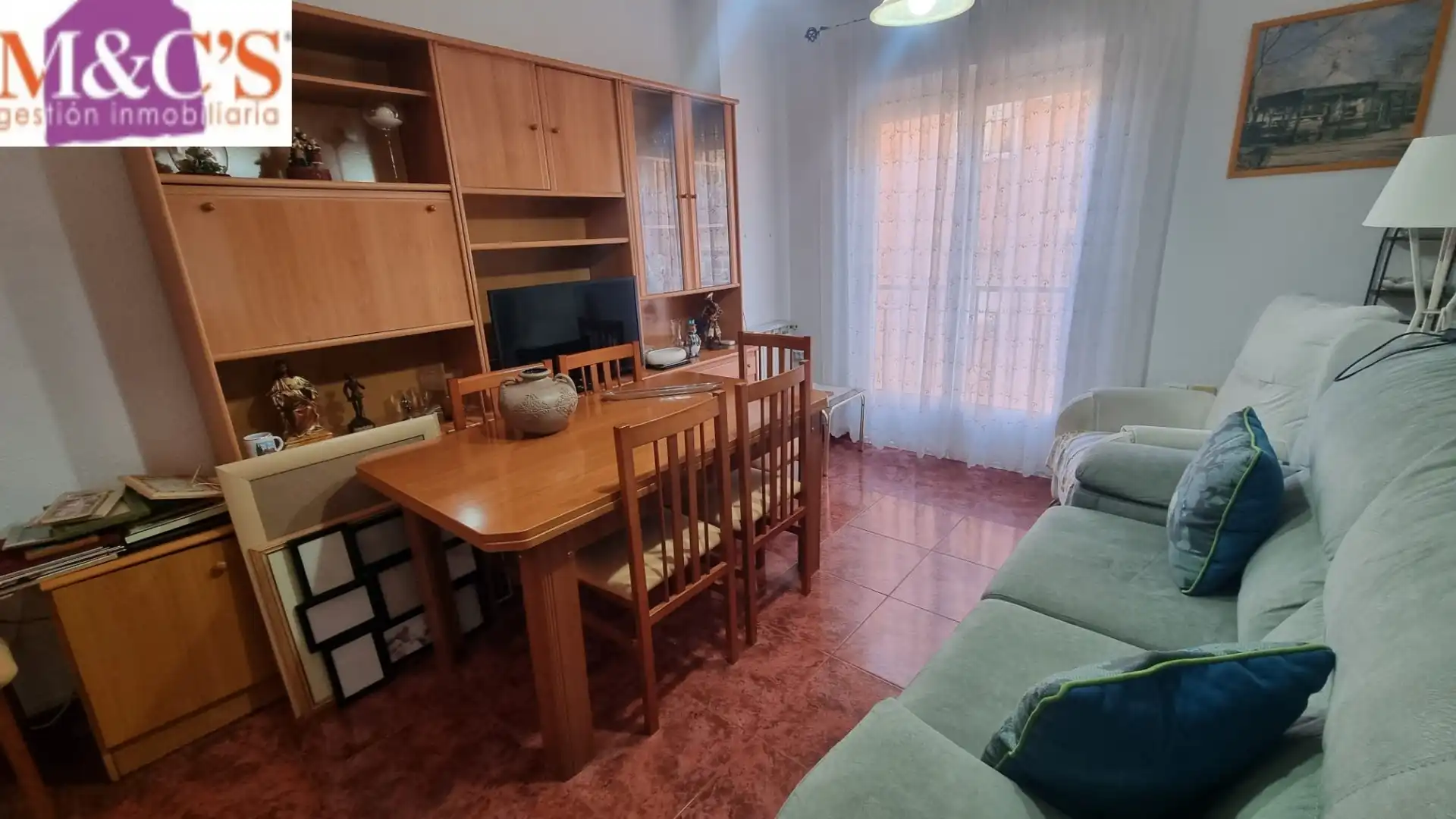 Sala d'estar de Apartament en venda en Puertollano amb Moblat