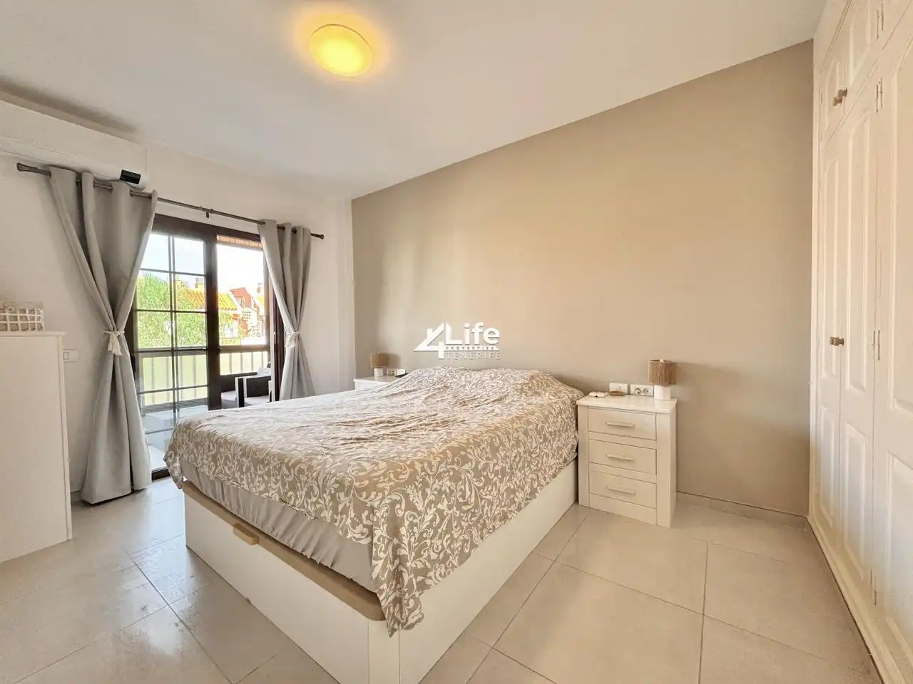 Apartment with pool for sale in Calle Odisea, imagen 12