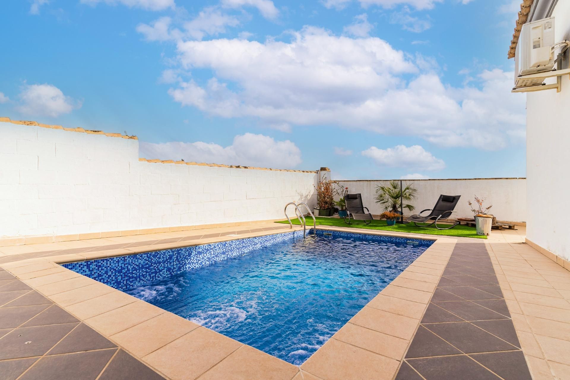 Swimming pool of House or chalet for sale in Chiclana de la Frontera  with Air Conditioner, Private garden and Terrace