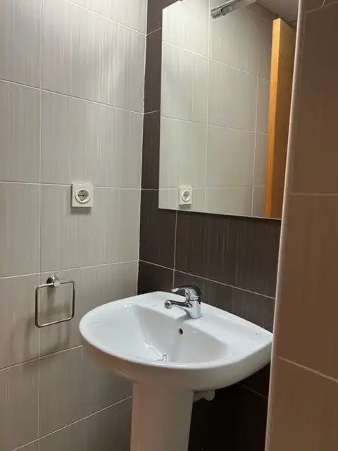 Baño de Apartamento de alquiler en Murcia con Aire acondicionado, Calefacción y Trastero