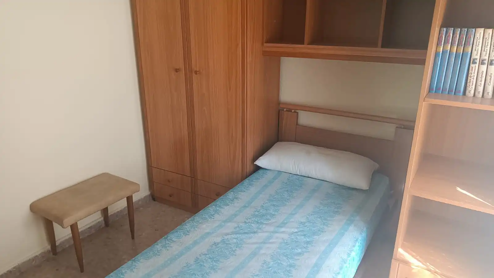 Dormitori de Casa adosada en venda en Flix amb Aire condicionat, Calefacció i Terrassa