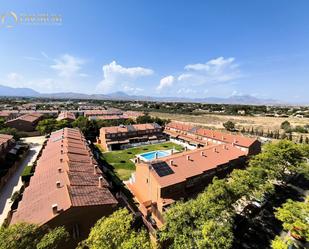 Vista exterior de Pis en venda en San Vicente del Raspeig / Sant Vicent del Raspeig amb Aire condicionat, Terrassa i Piscina