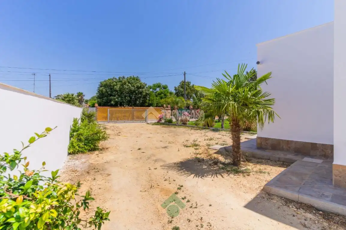 Casa rústica amb jardí en venda a Barrio Nuevo, imagen 10