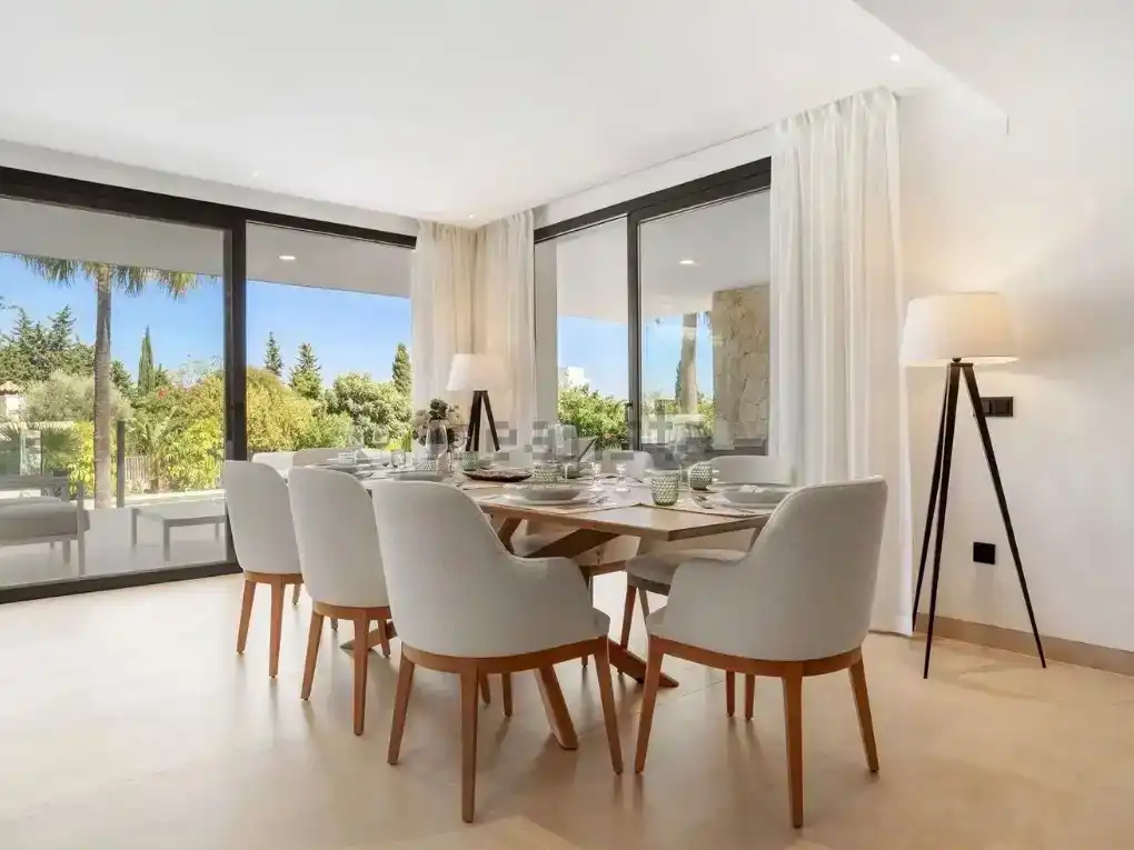 Comedor de Piso en venta en Vilanova i la Geltrú con Aire acondicionado, Piscina y Balcón