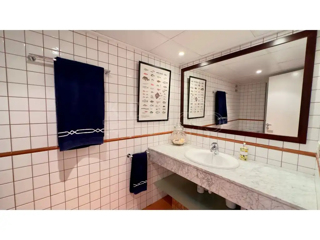 Baño de Apartamento en venta en Ciutadella de Menorca con Aire acondicionado, Calefacción y Jardín privado