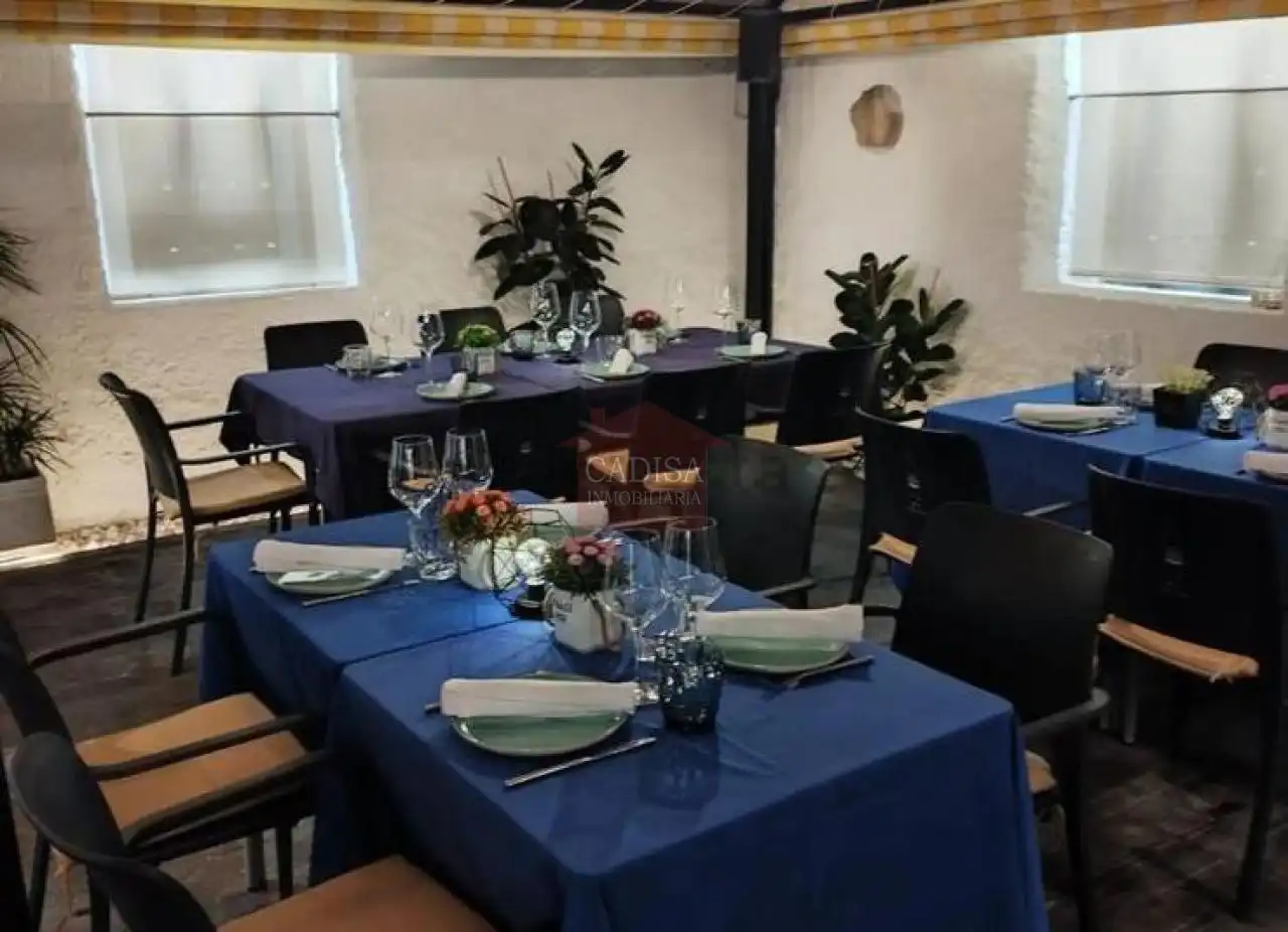 Local comercial en traspàs a San José - Parador - Zurguén, imagen 11