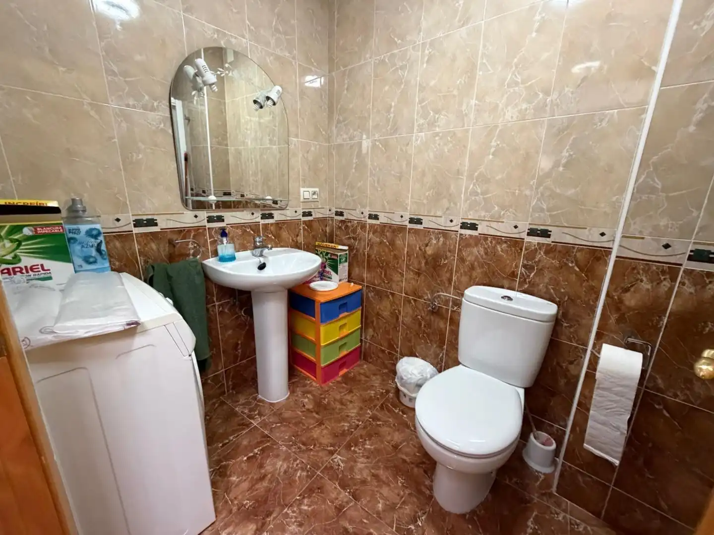 Bany de Casa o xalet en venda en Alcuéscar amb Terrassa, Moblat i Balcó