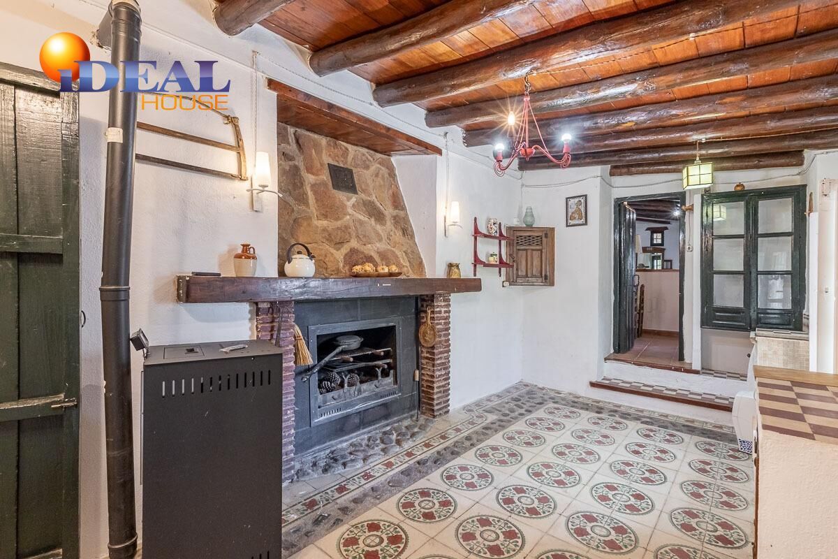 Finca rústica en venda en Monachil amb Jardí privat