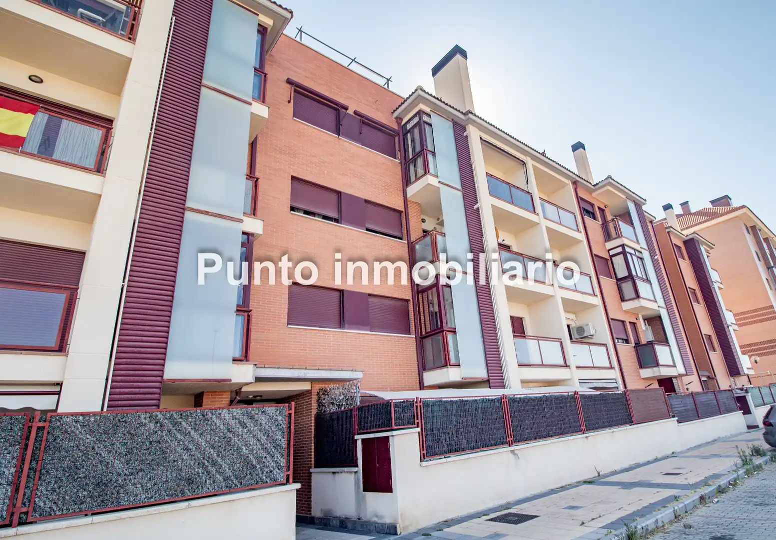 Exterior view of Flat for sale in Arroyo de la Encomienda  with Heating, Parquet flooring and Storage room
