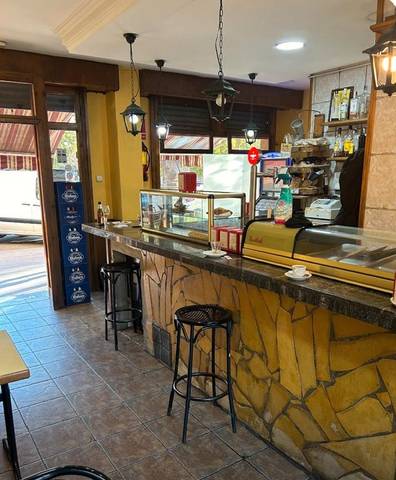 Local comercial en Alquiler en Rambla de la Marina en Bellvitge