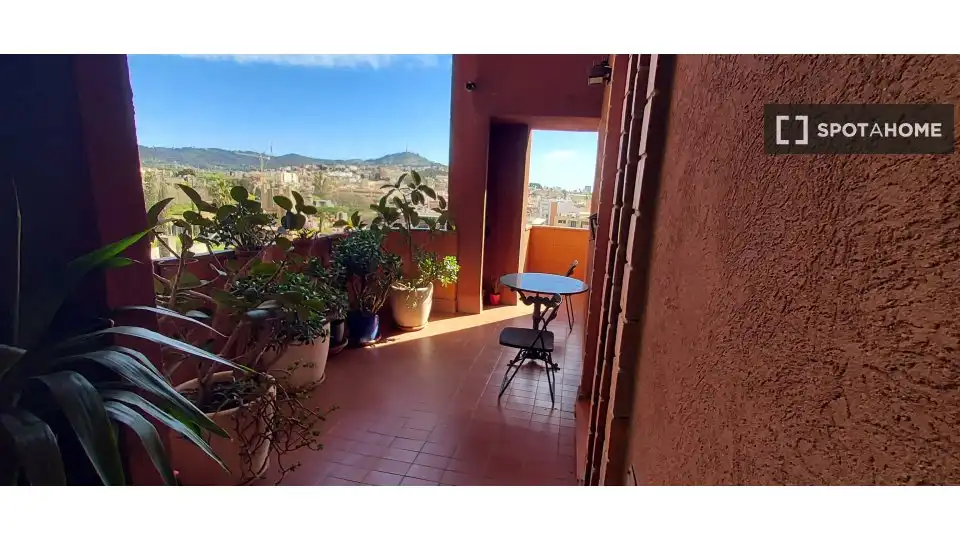 Terrasse von Wohnung zur untervermieten in Sant Just Desvern mit Klimaanlage, Heizung und Terrasse