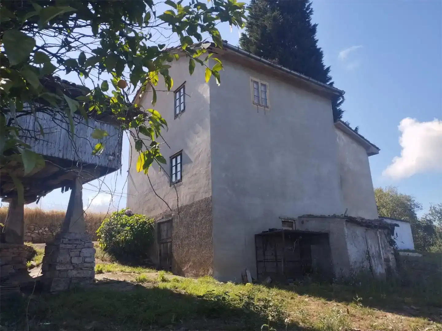 Außenansicht von Wohnung zum Verkauf in Castrillón mit Privatgarten und Möbliert
