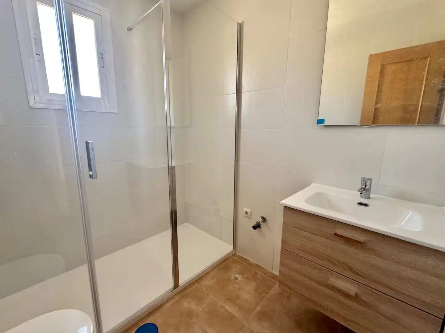 Bany de Pis en venda en Roquetas de Mar amb Terrassa, Balcó i Piscina comunitària