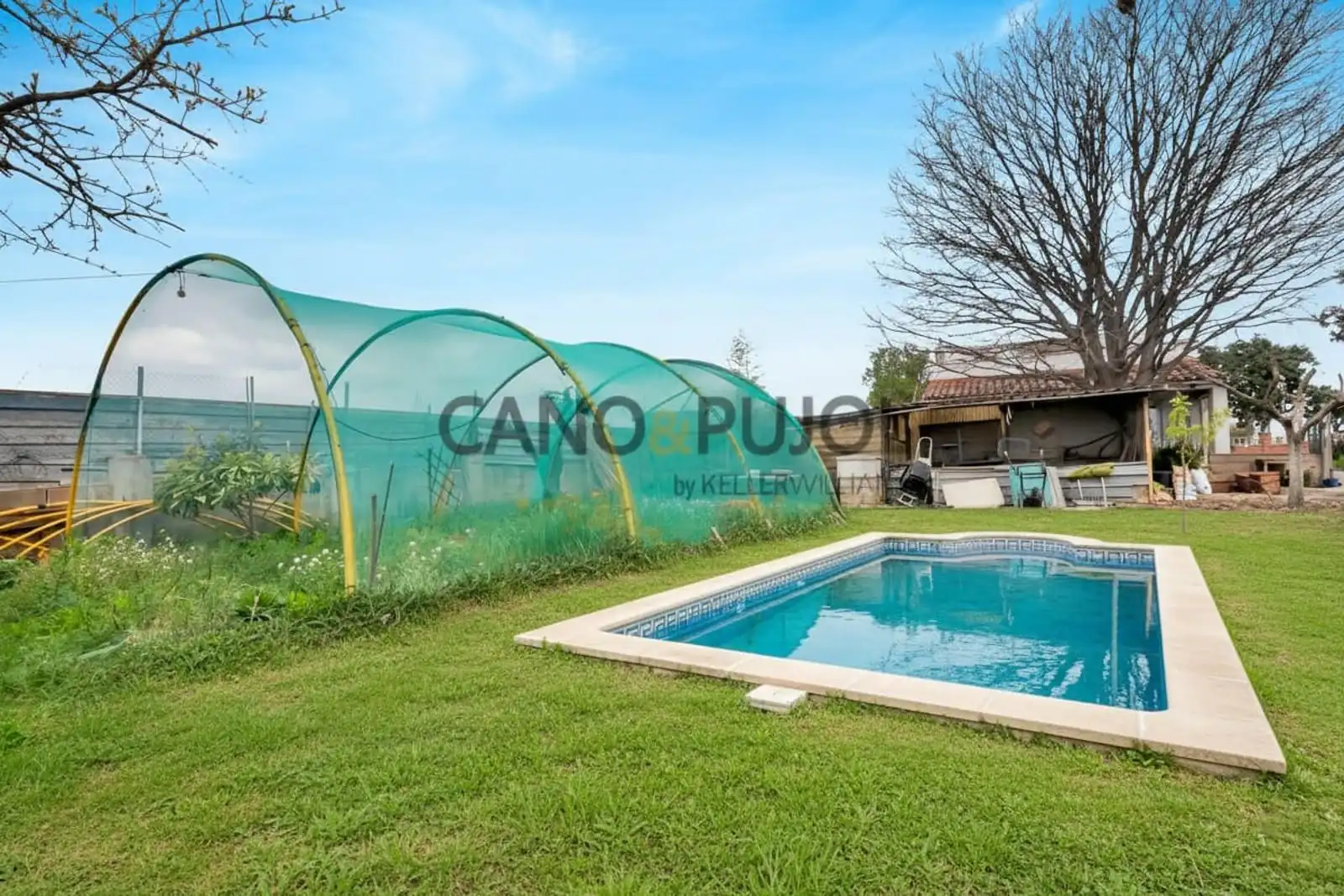 Piscina de Casa o chalet en venta en Rubí con Aire acondicionado, Calefacción y Jardín privado