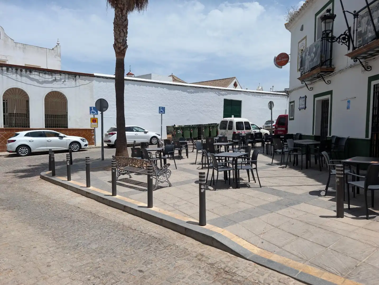 Außenansicht von Garage zum Verkauf in Sanlúcar la Mayor
