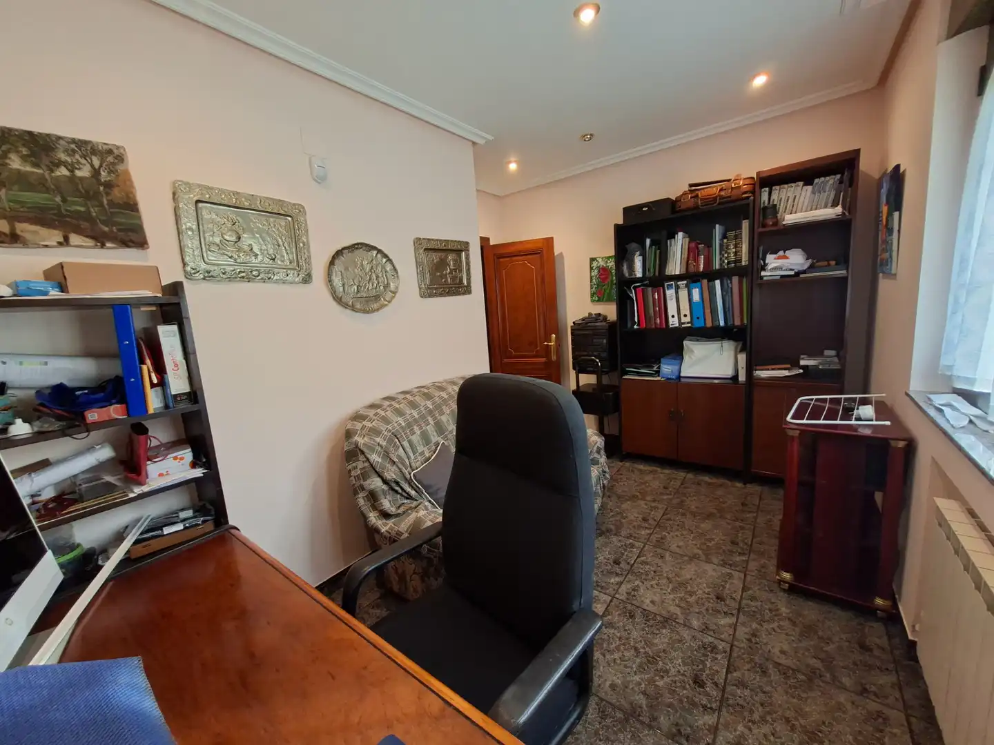 Houses for sale in Soto del Barco  with Heating, Private garden and Parquet flooring