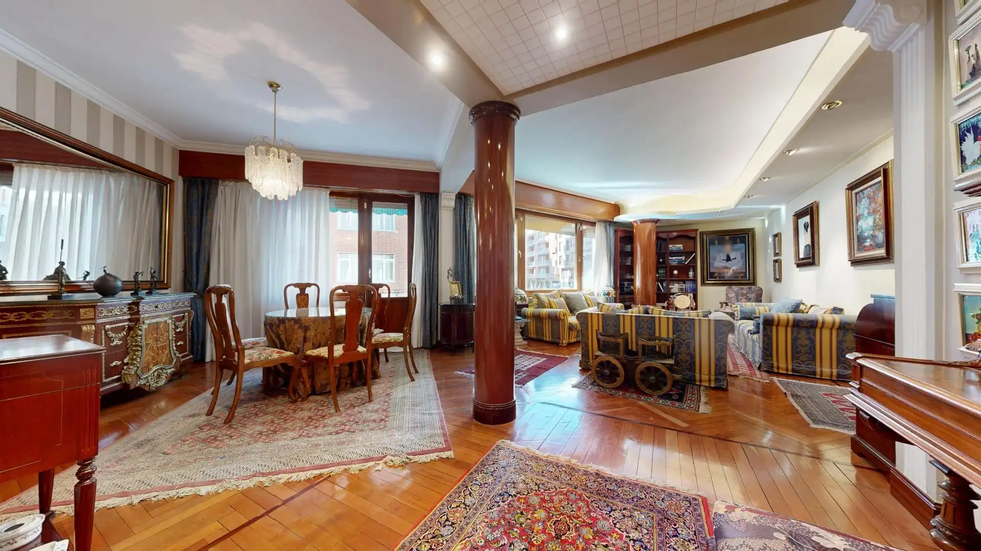 Living room of Flat for sale in Bilbao   with Heating, Terrace and Balcony