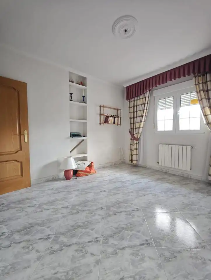 Habitación de Casa adosada en venta en El Álamo con Aire acondicionado, Calefacción y Jardín privado