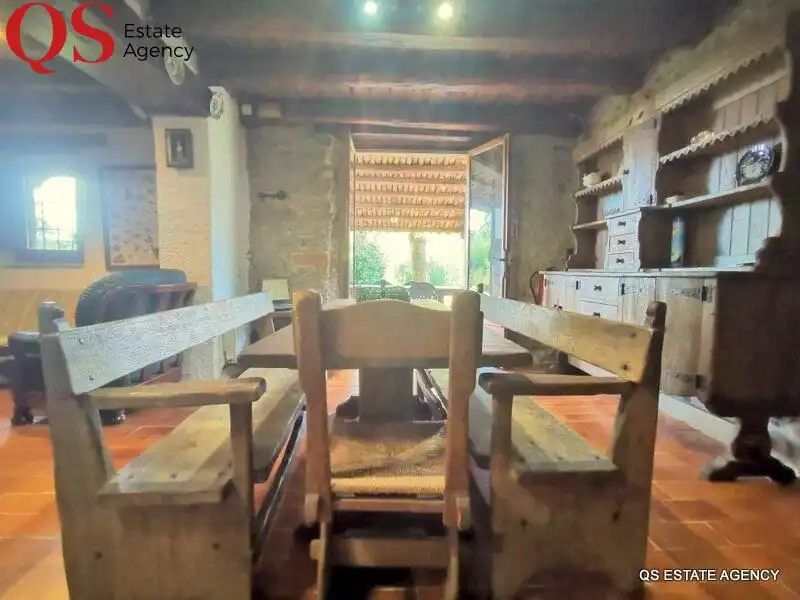 Comedor de Finca rústica en venta en La Cellera de Ter con Aire acondicionado, Calefacción y Jardín privado
