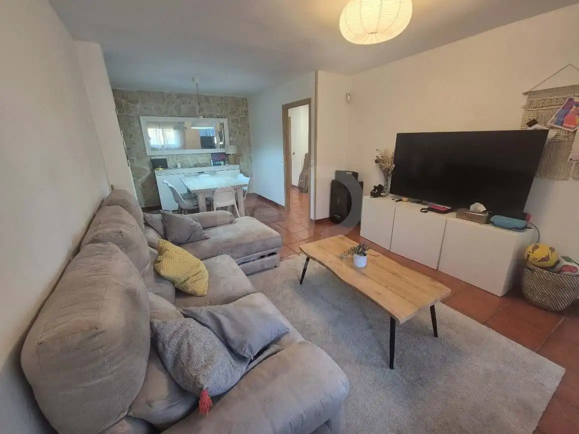 Sala d'estar de Casa adosada en venda en Monterrubio de Armuña amb Calefacció i Terrassa