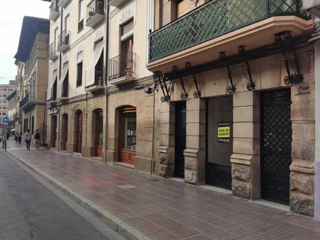 Local comercial en Alquiler en Casco Antiguo