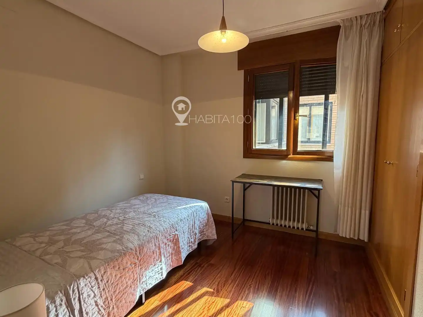 Habitación de Piso para compartir en Cuenca con Calefacción, Terraza y Amueblado