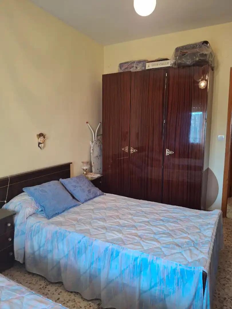 Habitación de Piso en venta en La Puebla de Almoradiel con Calefacción, Terraza y Amueblado