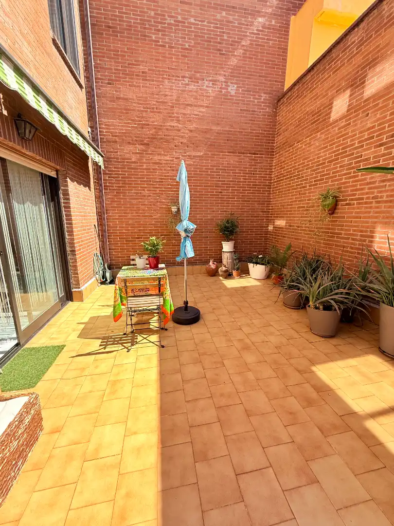 Terraza de Casa adosada en venta en San Sebastián de los Reyes con Aire acondicionado, Calefacción y Jardín privado