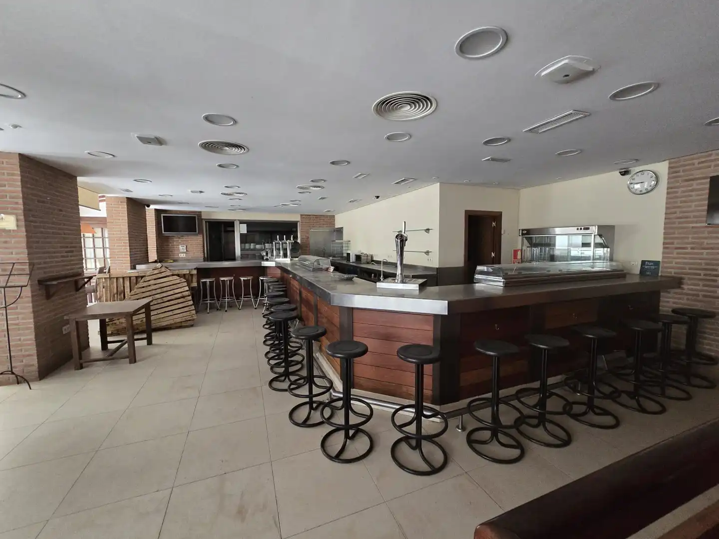 Buildings for sale in Esquivias  with Alarm