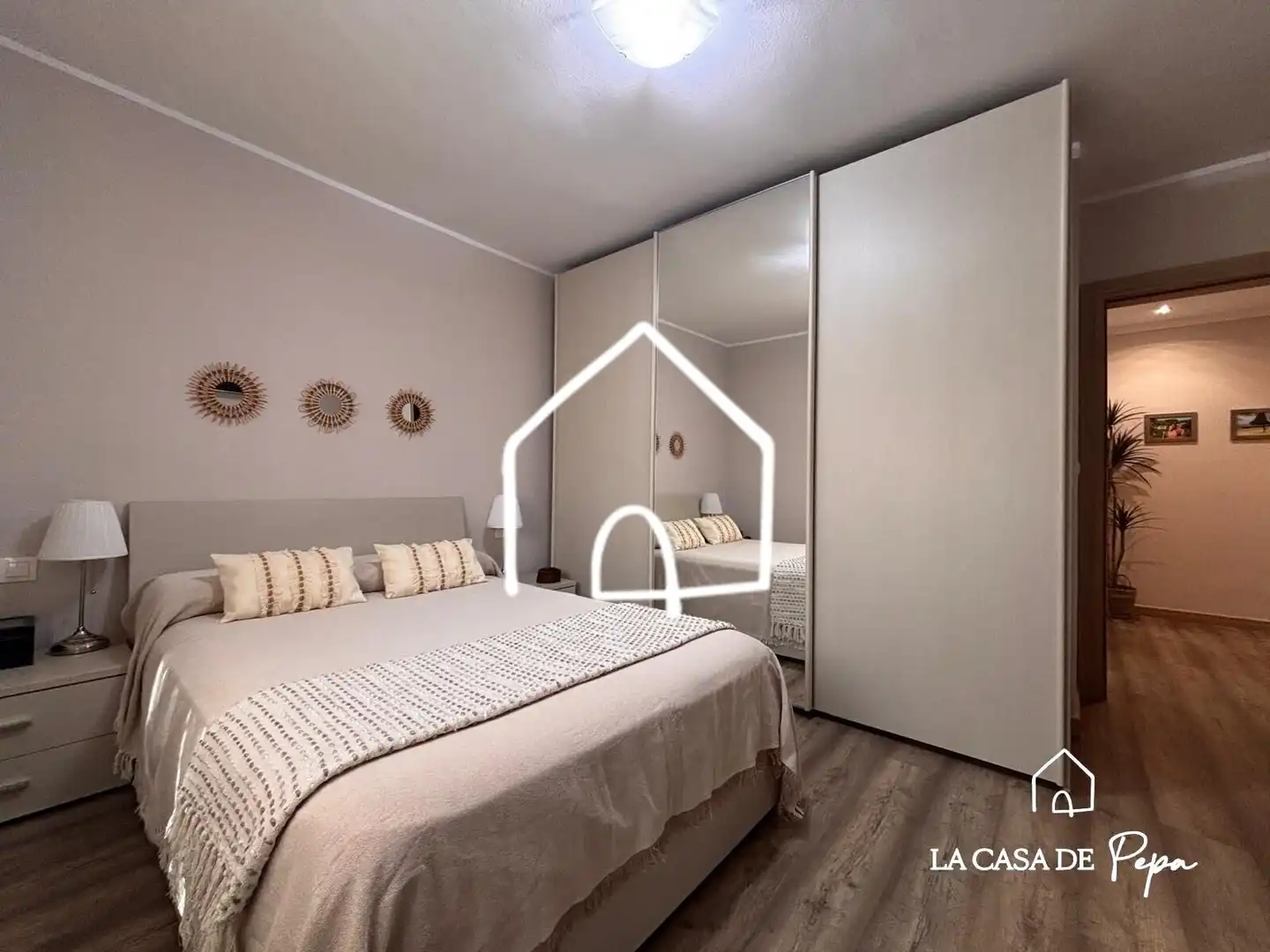 Schlafzimmer von Dachboden zum Verkauf in Viladecans mit Klimaanlage, Heizung und Parkett