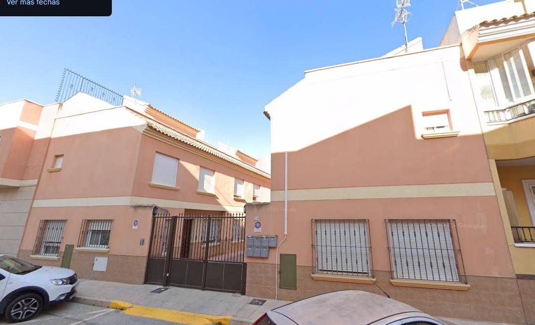 Vista exterior de Dúplex en venda en Catral amb Calefacció
