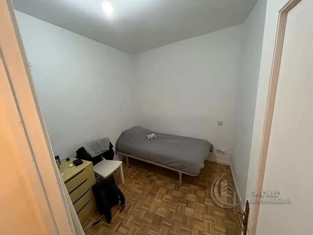 Habitación de Piso de alquiler en Madrid con Aire acondicionado, Calefacción y Amueblado