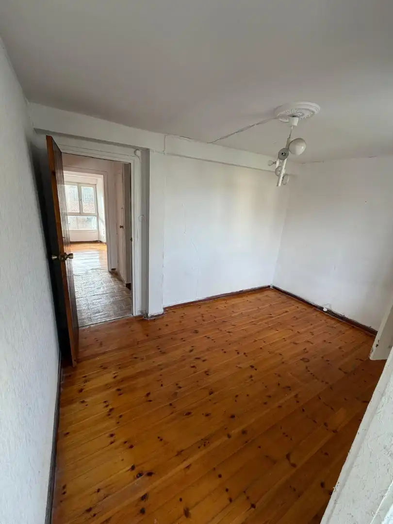 Dormitori de Casa o xalet en venda en Camargo amb Jardí privat, Traster i Balcó