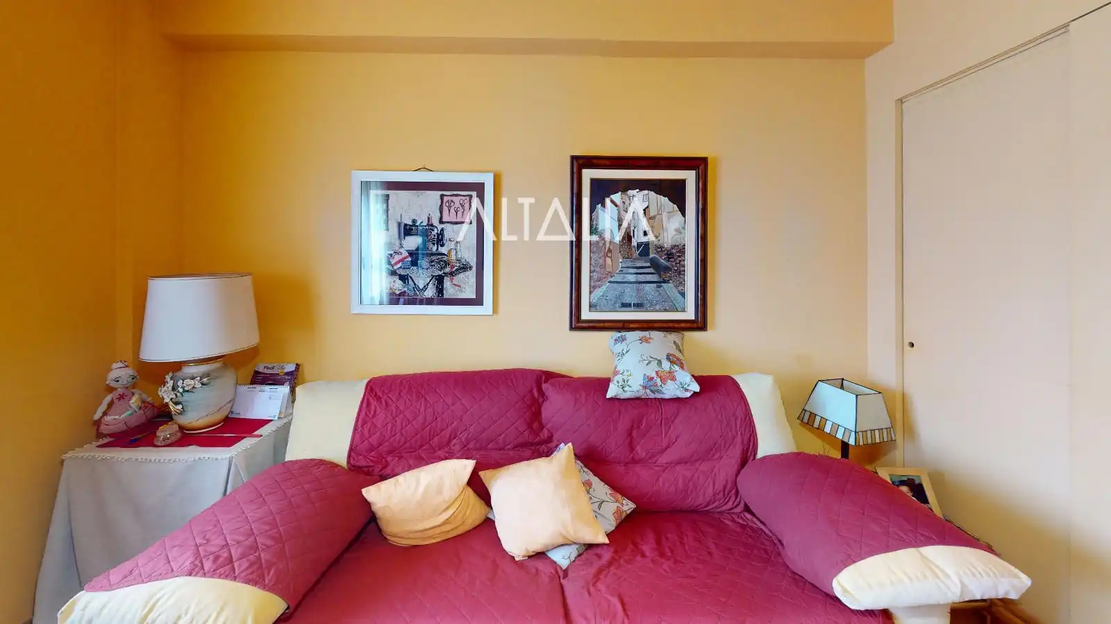 Sala de estar de Piso en venta en Cuenca con Terraza y Trastero