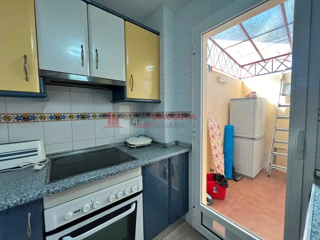 Kitchen of Duplexes for rent in Islantilla
