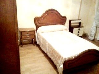 Bedroom of Flat to rent in  Zaragoza Capital  with Heating, Parquet flooring and Furnished