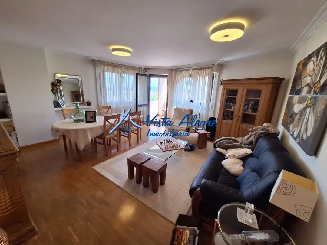 Piso con terraza en venta en Avenida Logroño