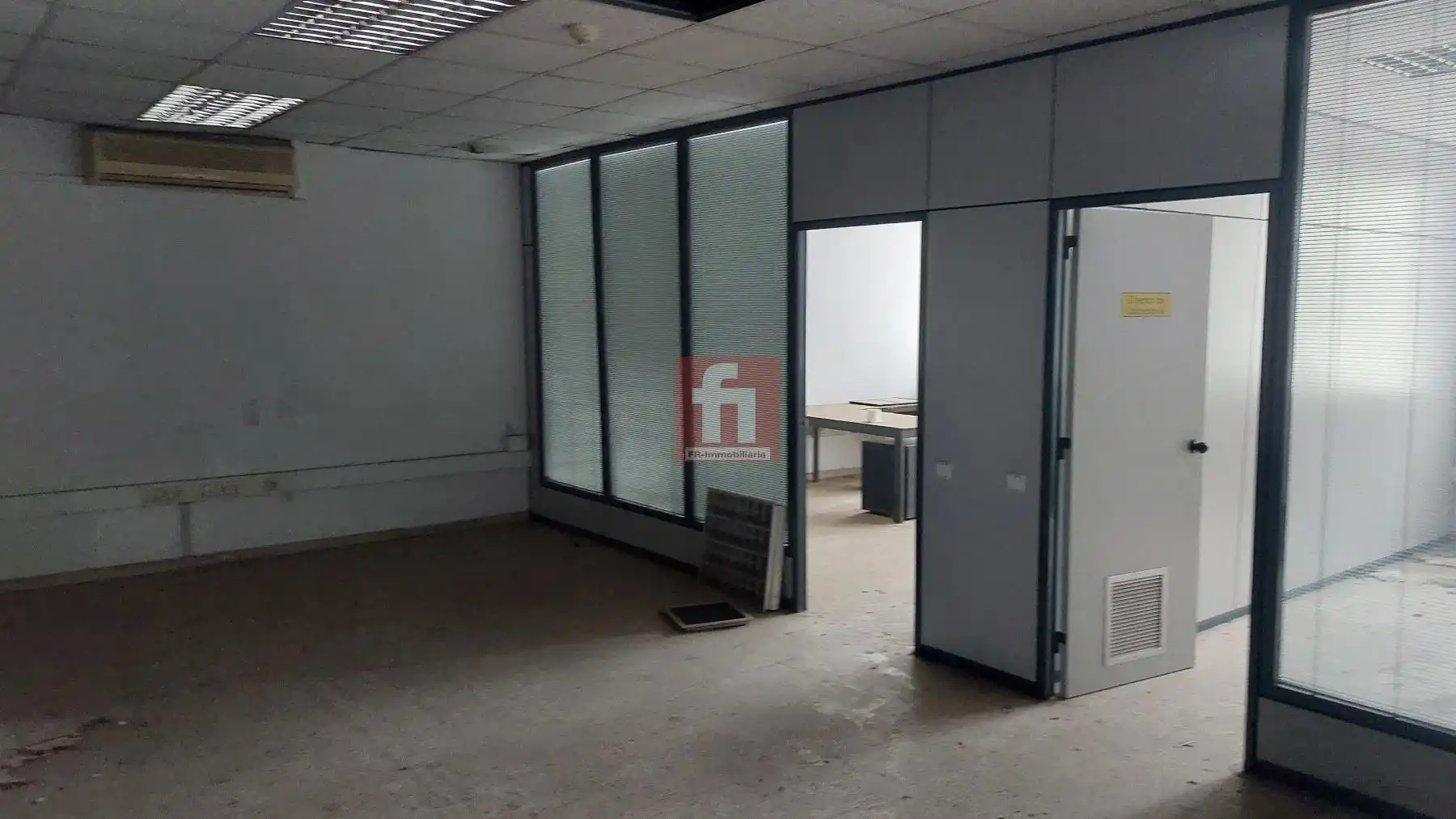 Oficina en alquiler en Rocafort, imagen 12