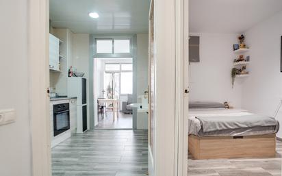 Bedroom of Flat for sale in  Barcelona Capital  with Terrace and Balcony