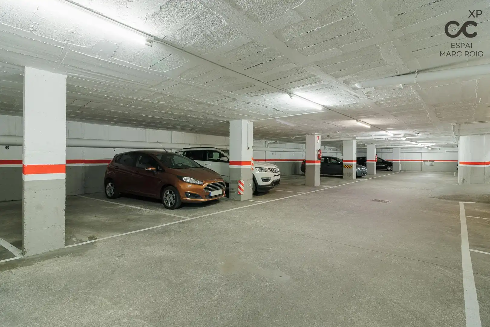 Parkplatz von Wohnung zum Verkauf in Figueres mit Heizung, Parkett und Abstellraum