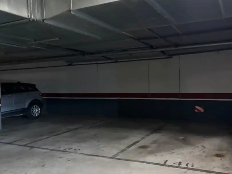 Parking de Garaje de alquiler en  Pamplona / Iruña